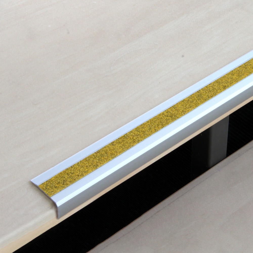 Antirutsch-Treppenkantenprofil, Public, gelb, Aluminium, Breite 610 mm