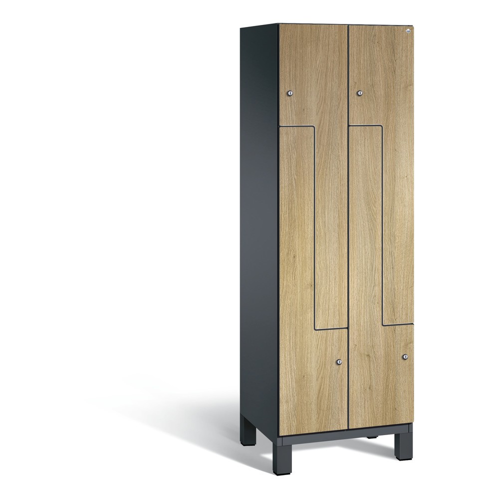 C+P Z-Garderobenschrank Cambio, 2 Abteile, Abteilbreite 300 mm, HxBxT 1980x600x525 mm, RAL 7021 Schwarzgrau, Dekor Eiche Sereno, Füße