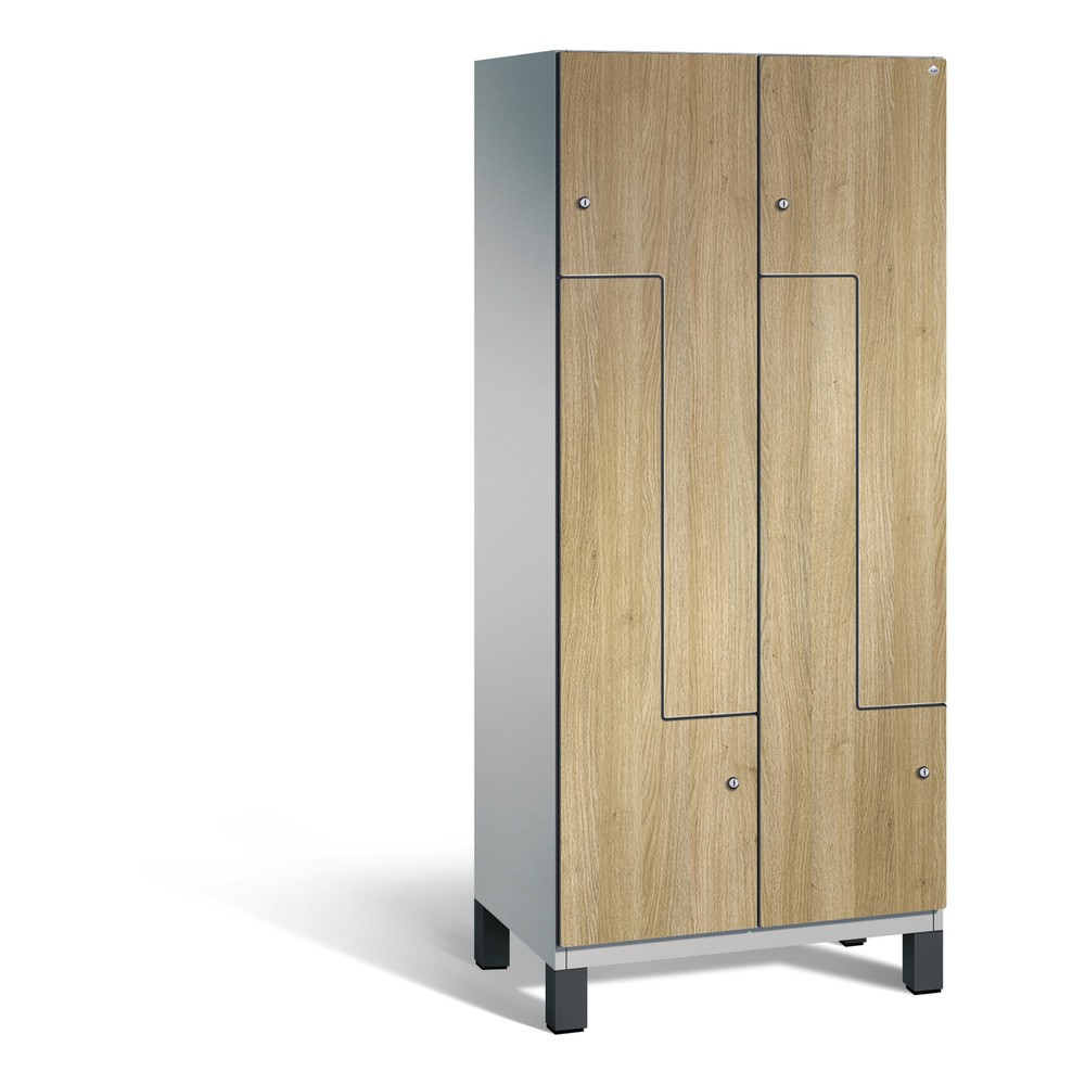 C+P Z-Garderobenschrank Cambio, 2 Abteile, Abteilbreite 400 mm, HxBxT 1980x800x525 mm, RAL 9006 Weißaluminium, Dekor Eiche Sereno, Füße