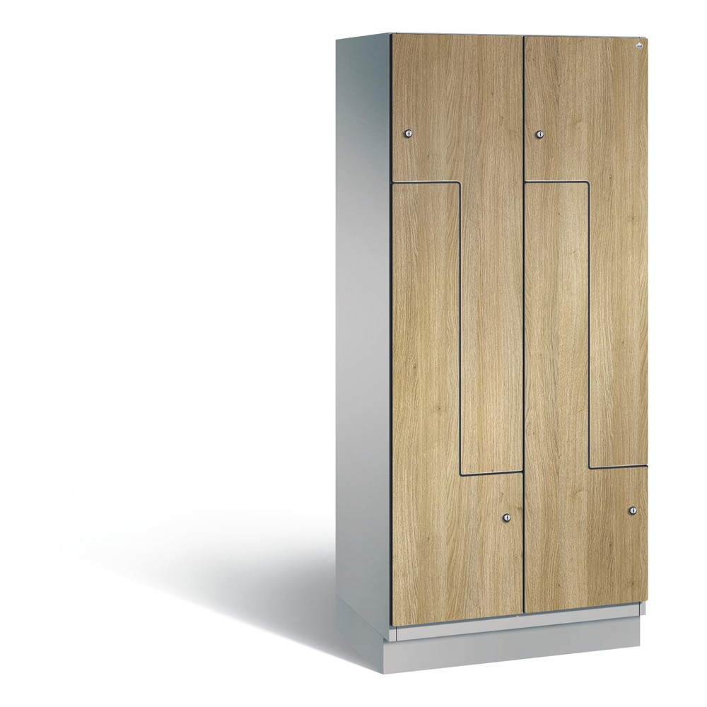 C+P Z-Garderobenschrank Cambio, 2 Abteile, Abteilbreite 400 mm, HxBxT 1980x800x525 mm, RAL 9006 Weißaluminium, Dekor Eiche Sereno, Sockel